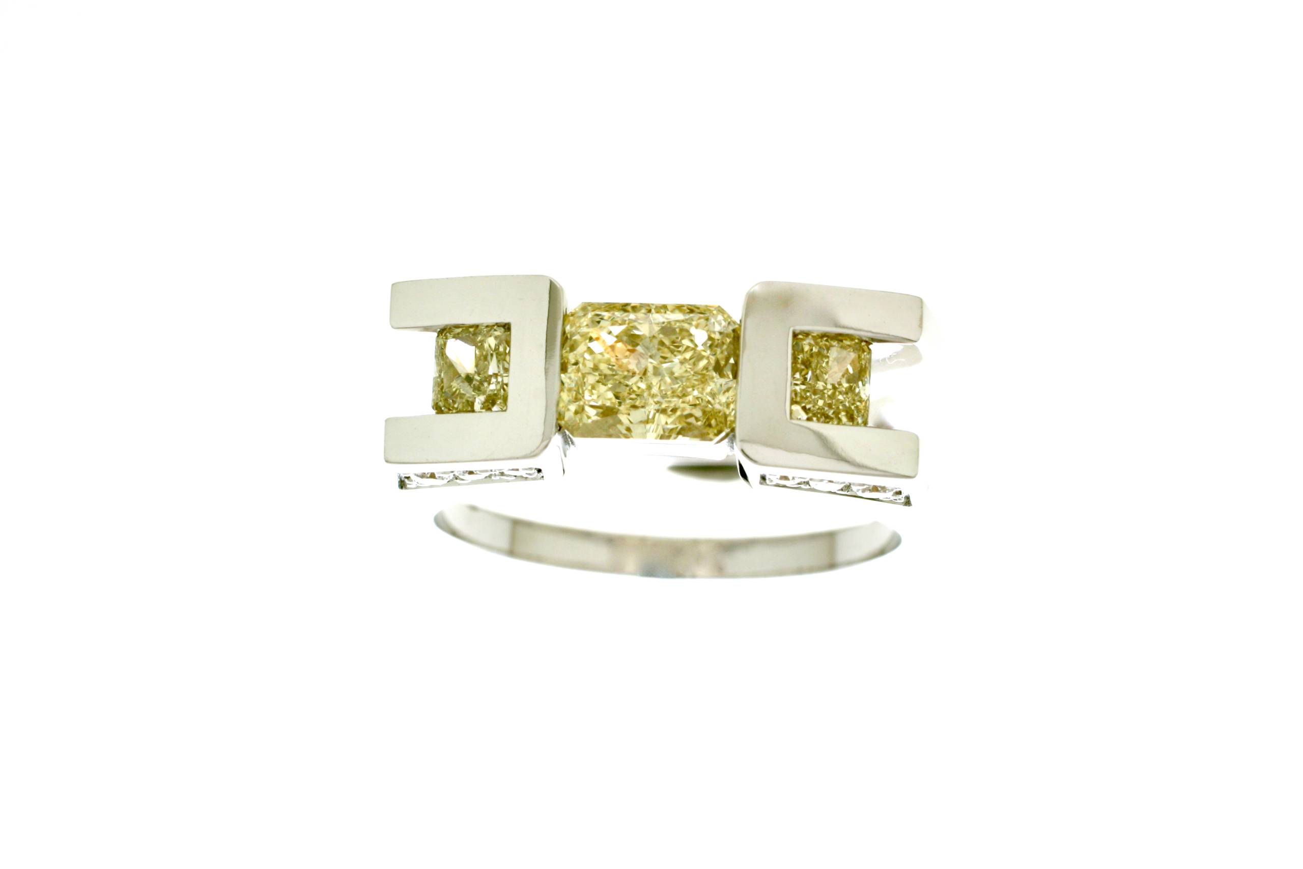 Bague 18